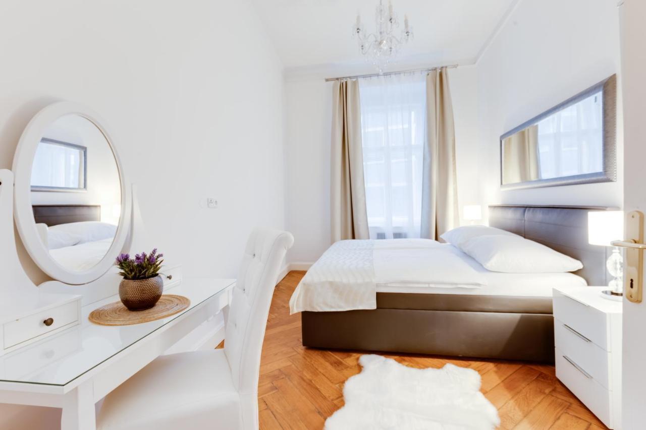פראג Wenceslass Square Royal Residence Apartments מראה חיצוני תמונה