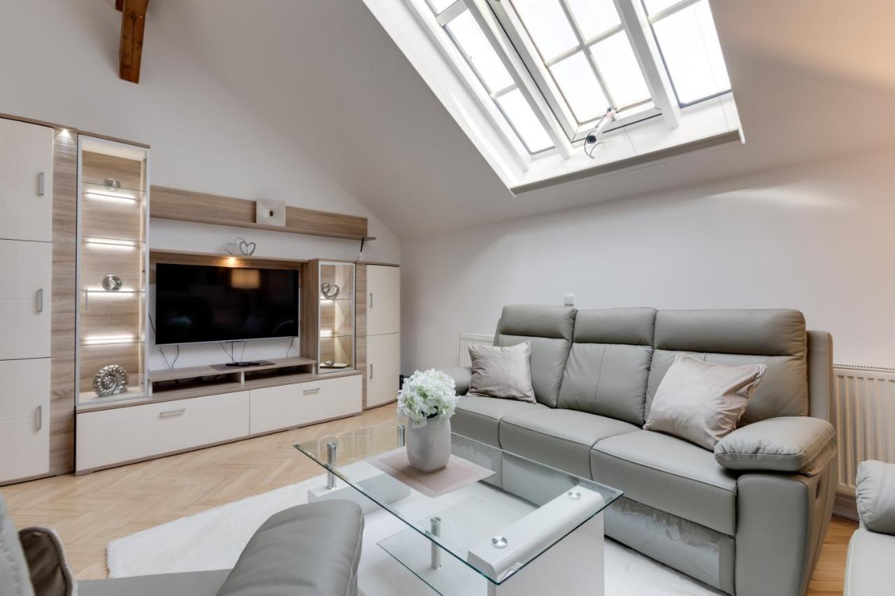 פראג Wenceslass Square Royal Residence Apartments מראה חיצוני תמונה